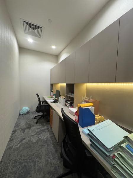 Vision Exchange, 2 Venture Drive, Boon Lay / Jurong / Tuas, 1,690 sqft, Office For Rent, by Roseline Chan, 500260077 - Study - CommercialGuru.com.sg