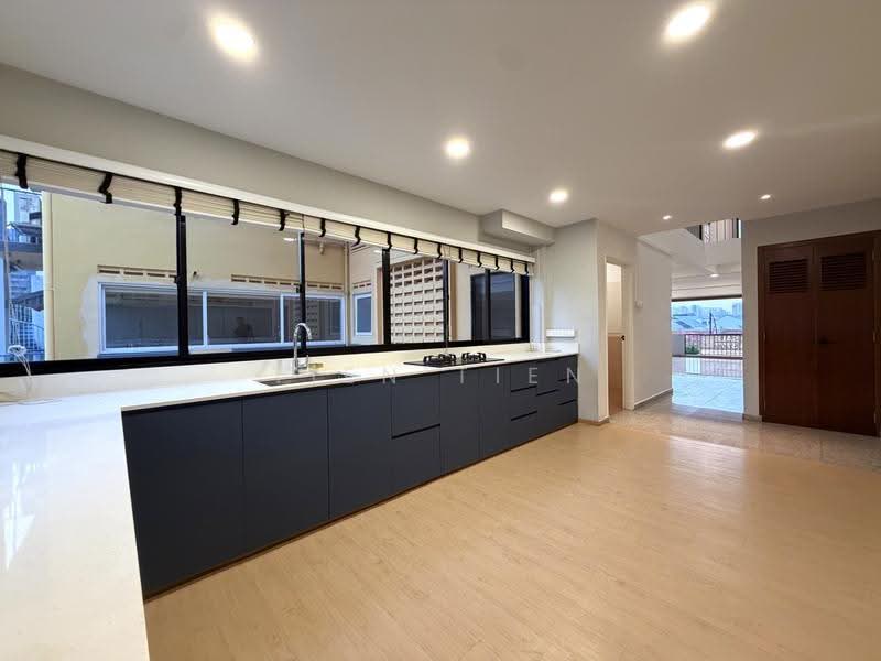 Beng tong mansion, Tanjong Katong Road, East Coast / Marine Parade, 4 Bedrooms, 1,700 sqft, Walk-up Apartment For Sale, by Tien Tien Chen, 500260079 - Kitchen - PropertyGuru.com.sg