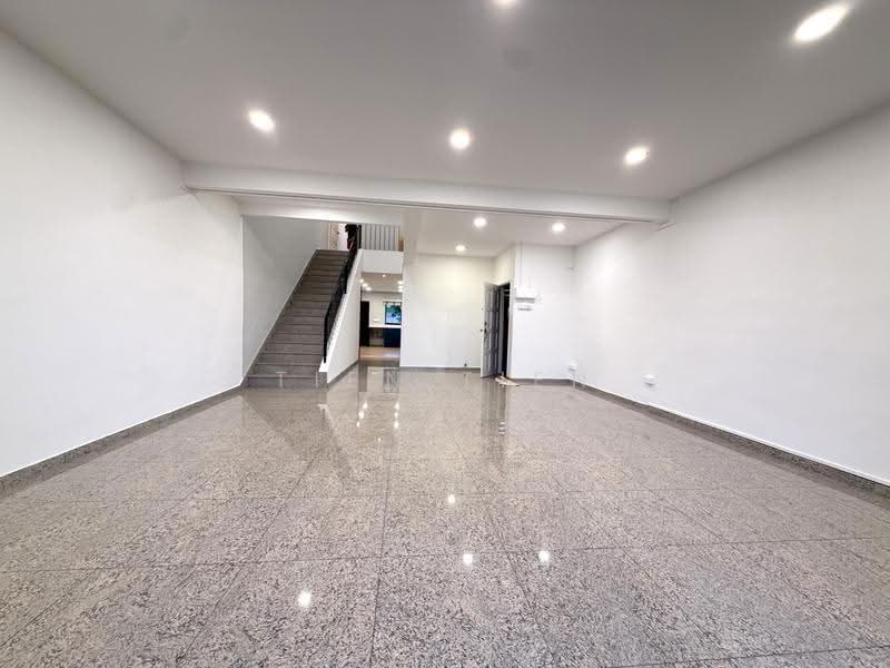 Beng tong mansion, Tanjong Katong Road, East Coast / Marine Parade, 4 Bedrooms, 1,700 sqft, Walk-up Apartment For Sale, by Tien Tien Chen, 500260079 - Interior - PropertyGuru.com.sg