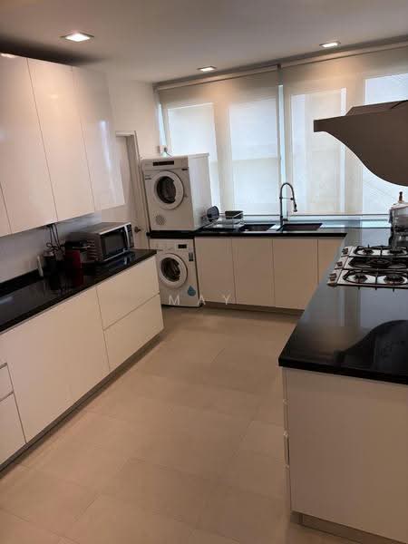 Kings Court Mansions, 10 NORFOLK ROAD, Farrer Park / Serangoon Rd, Room Rental, 220 sqft, Apartment For Rent, by May Hill, 500260081 - Kitchen - PropertyGuru.com.sg