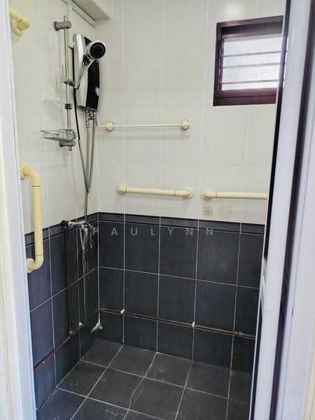 30 Telok Blangah Rise, 30 Telok Blangah Rise, Harbourfront / Telok Blangah, Room Rental, 120 sqft, HDB Flat For Rent, by Paulynn Tay, 500260098 - Bathroom - PropertyGuru.com.sg