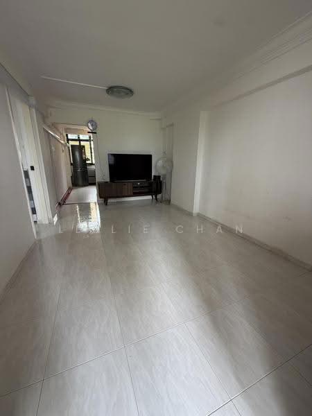 54 Lorong 5 Toa Payoh, 54 Lorong 5 Toa Payoh, Balestier / Toa Payoh, 1 Bedroom, 463 sqft, HDB Flat For Rent, by Leslie Chan, 500260126 - Living Room - PropertyGuru.com.sg