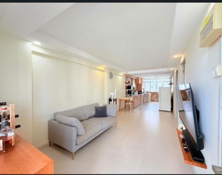 502 Bedok North Street 3, 502 Bedok North Street 3, Bedok / Upper East Coast, 2 Bedrooms, 635 sqft, HDB Flat For Sale, by Dennis Lim, 500260136 - Living Room - PropertyGuru.com.sg