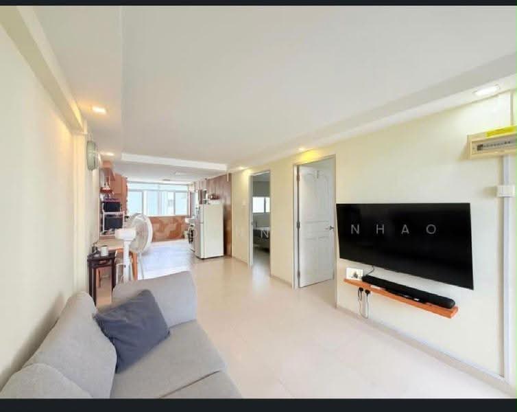502 Bedok North Street 3, 502 Bedok North Street 3, Bedok / Upper East Coast, 2 Bedrooms, 635 sqft, HDB Flat For Sale, by Dennis Lim, 500260136 - Living Room - PropertyGuru.com.sg