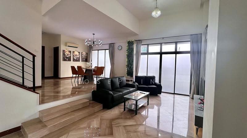 Chuan Villas, Chuan Close, Hougang / Punggol / Sengkang, 6 Bedrooms, 4,300 sqft, Terraced House For Rent, by Josephine Lim J R 林婕容 (区域分行董事 ), 500260154 - Living Room - PropertyGuru.com.sg