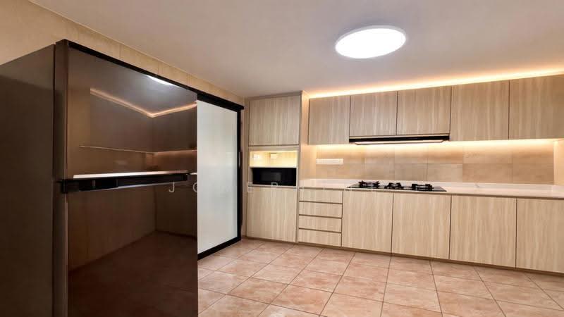 Chuan Villas, Chuan Close, Hougang / Punggol / Sengkang, 6 Bedrooms, 4,300 sqft, Terraced House For Rent, by Josephine Lim J R 林婕容 (区域分行董事 ), 500260154 - Kitchen - PropertyGuru.com.sg
