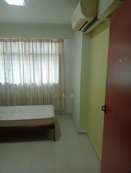 458 Yishun Avenue 11, 458 Yishun Avenue 11, Sembawang / Yishun, Room Rental, 140 sqft, HDB Flat For Rent, by Jag Singh, 500260157 - Bedroom - PropertyGuru.com.sg