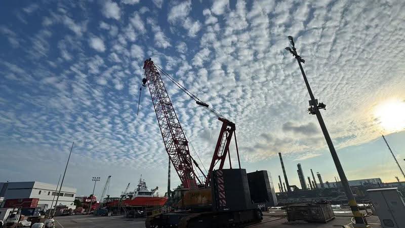 PENJURU SHIPYARD, Boon Lay / Jurong / Tuas, 210,000 sqft, Factory / Workshop (B2) For Sale, by Jem Yang, 500260165 - Exterior - CommercialGuru.com.sg