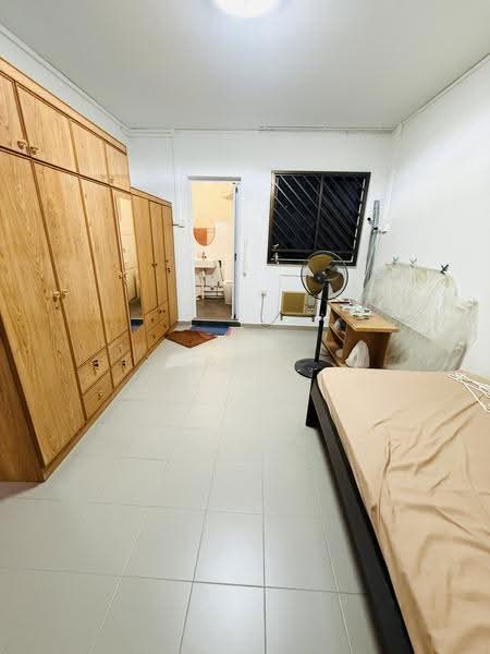 825 Yishun Street 81, 825 Yishun Street 81, Sembawang / Yishun, 3 Bedrooms, 1,108 sqft, HDB Flat For Sale, by Ray Lee, 500260176 - Bedroom - PropertyGuru.com.sg