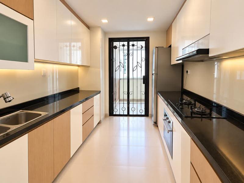 Simei Green Condominium, 7 Simei Street 4, Pasir Ris / Tampines, 4 Bedrooms, 1,356 sqft, Condominium For Sale, by Allen Wee, 500260187 - Kitchen - PropertyGuru.com.sg