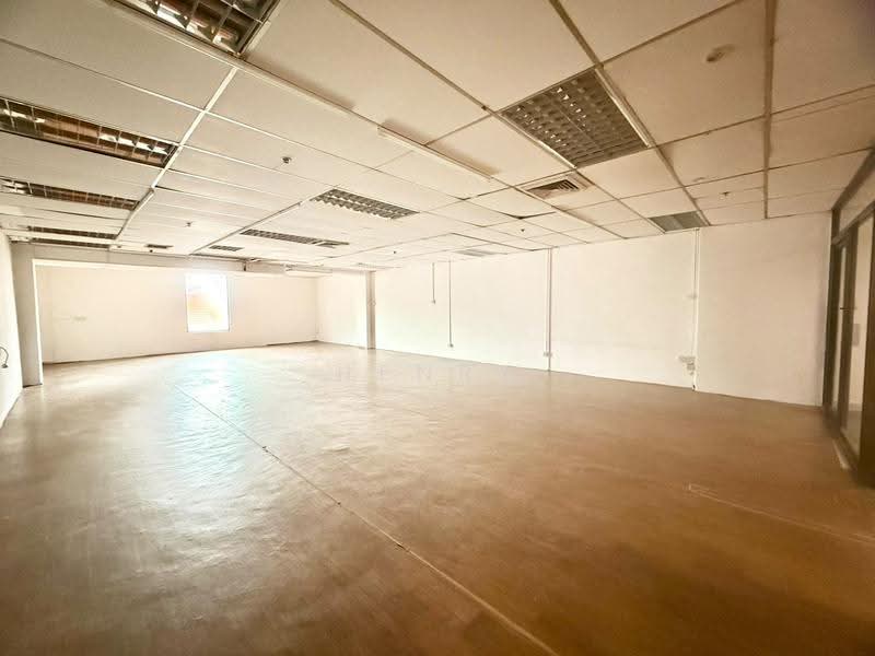 Jalan Besar Plaza, 101 Kitchener Road, Farrer Park / Serangoon Rd, 1,150 sqft, Other Retail For Rent, by Henry Ng, 500260198 - Interior - CommercialGuru.com.sg