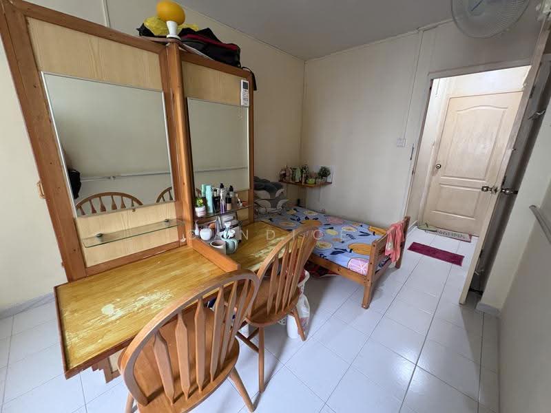 859 Yishun Avenue 4, 859 Yishun Avenue 4, Sembawang / Yishun, Room Rental, 300 sqft, HDB Flat For Rent, by Candice Lau, 500260205 - Bedroom - PropertyGuru.com.sg