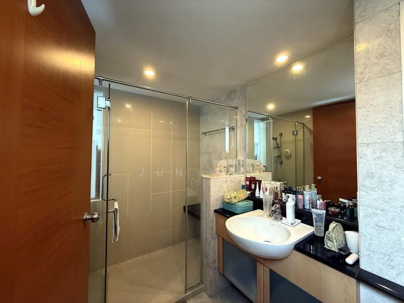 Lilydale, 558 Yishun Ave 6, Sembawang / Yishun, 3 Bedrooms, 1,238 sqft, Condominium For Sale, by Jun Wei Lee, 500260208 - Bathroom - PropertyGuru.com.sg