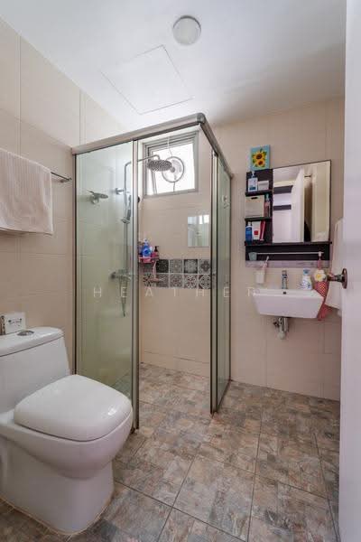 Whitewater, 21 Pasir Ris Street 72, Pasir Ris / Tampines, 3 Bedrooms, 1,141 sqft, Condominium For Sale, by HEATHER LIM, 500260209 - Bathroom - PropertyGuru.com.sg