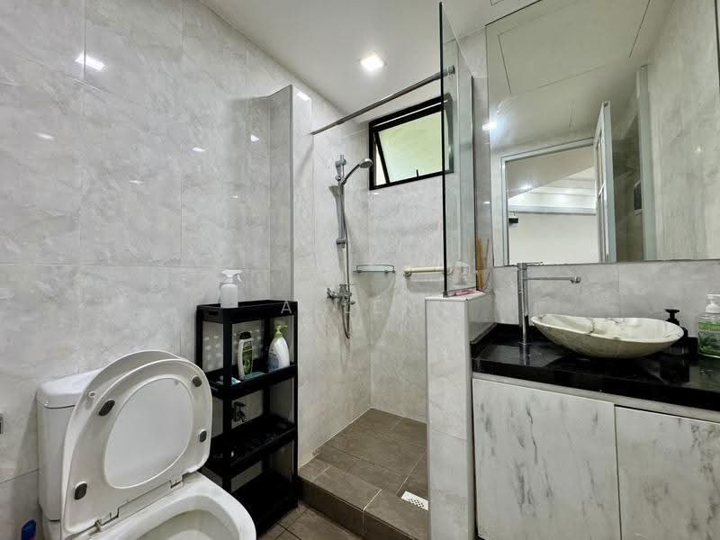 Simei Green Condominium, 7 Simei Street 4, Pasir Ris / Tampines, 3 Bedrooms, 1,357 sqft, Condominium For Sale, by Allen Wee, 500260230 - Bathroom - PropertyGuru.com.sg