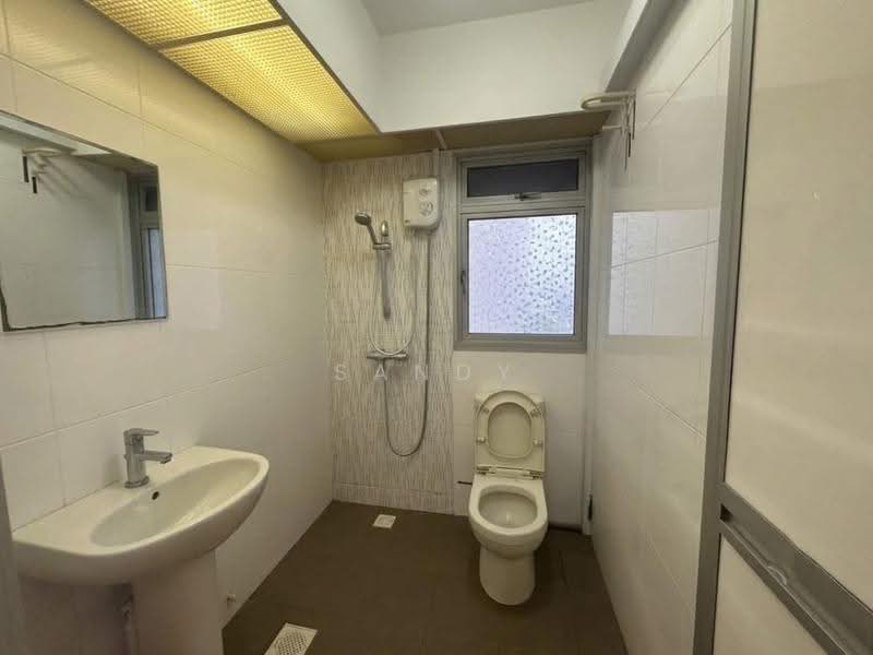 150A Corporation Drive, 150A Corporation Drive, Boon Lay / Jurong / Tuas, 1 Bedroom, 409 sqft, HDB Flat For Sale, by Sandy Hong, 500260231 - Bathroom - PropertyGuru.com.sg