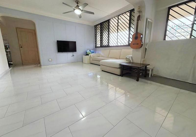 477 Pasir Ris Drive 6, 477 Pasir Ris Drive 6, Pasir Ris / Tampines, 3 Bedrooms, 1,108 sqft, HDB Flat For Sale, by Loyalle Chin 陈忠诚, 500260233 - Living Room - PropertyGuru.com.sg