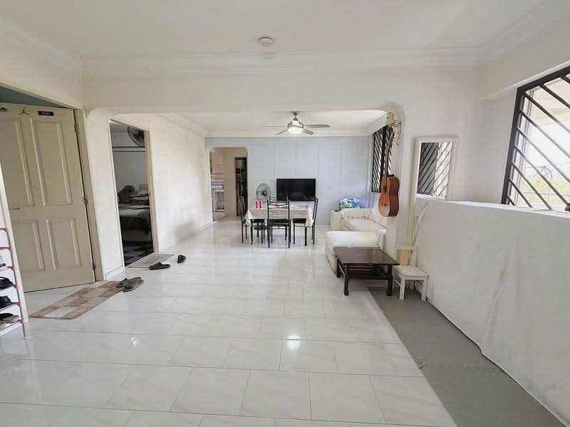 477 Pasir Ris Drive 6, 477 Pasir Ris Drive 6, Pasir Ris / Tampines, 3 Bedrooms, 1,108 sqft, HDB Flat For Sale, by Loyalle Chin 陈忠诚, 500260233 - Living Room - PropertyGuru.com.sg