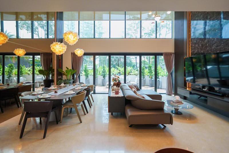 Amber Skye, 8 Amber Road, East Coast / Marine Parade, 5 Bedrooms, 5,177 sqft, Apartment For Sale, by Jerralyn Satrio, 500260243 - Living Room - PropertyGuru.com.sg
