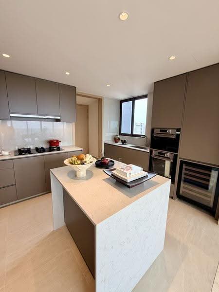 Pinetree Hill, 30 Pine Grove, Clementi Park / Upper Bukit Timah, 6 Bedrooms, 2,874 sqft, Condominium For Sale, by Eve Choo, 500260246 - PropertyGuru.com.sg