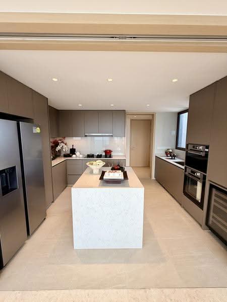 Pinetree Hill, 30 Pine Grove, Clementi Park / Upper Bukit Timah, 6 Bedrooms, 2,874 sqft, Condominium For Sale, by Eve Choo, 500260246 - PropertyGuru.com.sg