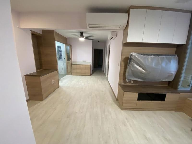 227A Ang Mo Kio Street 23, 227A Ang Mo Kio Street 23, Ang Mo Kio / Bishan / Thomson, 3 Bedrooms, 1,001 sqft, HDB Flat For Sale, by Rayne Chua 蔡美慧, 500260251 - Living Room - PropertyGuru.com.sg