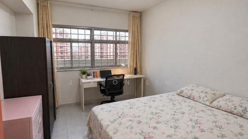 748 Pasir Ris Street 71, 748 Pasir Ris Street 71, Pasir Ris / Tampines, 3 Bedrooms, 1,130 sqft, HDB Flat For Sale, by Jerron Lim, 500260266 - Bedroom - PropertyGuru.com.sg