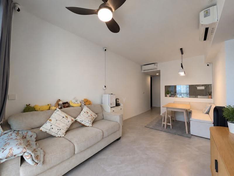 AMO Residence, 23 Ang Mo Kio Rise, Ang Mo Kio / Bishan / Thomson, 3 Bedrooms, 958 sqft, Condominium For Sale, by Tay Yixian, 500260267 - Living Room - PropertyGuru.com.sg
