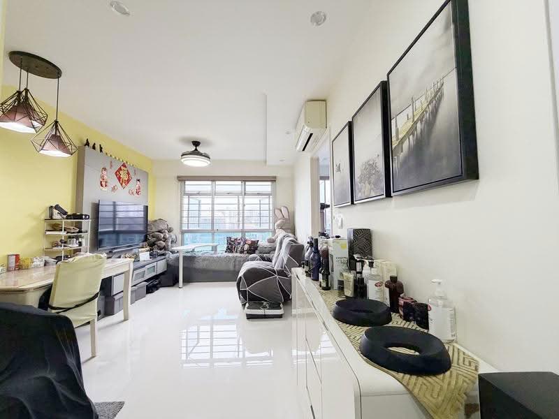 445B Bukit Batok West Avenue 8, 445B Bukit Batok West Avenue 8, Dairy Farm / Bukit Panjang / Choa Chu Kang, 1 Bedroom, 506 sqft, HDB Flat For Sale, by Chen Haowei, 500260270 - Living Room - PropertyGuru.com.sg