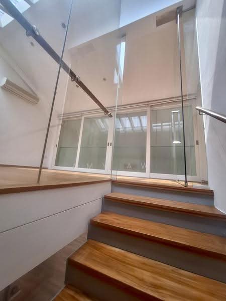 TANJONG PAGAR | Shophouse Office with Character | 3 Minutes to MRT Station |, Maxwell MRT, Chinatown / Tanjong Pagar, 1,600 sqft, Office For Rent, by Amy Aw 胡嘉薇, 500260276 - CommercialGuru.com.sg