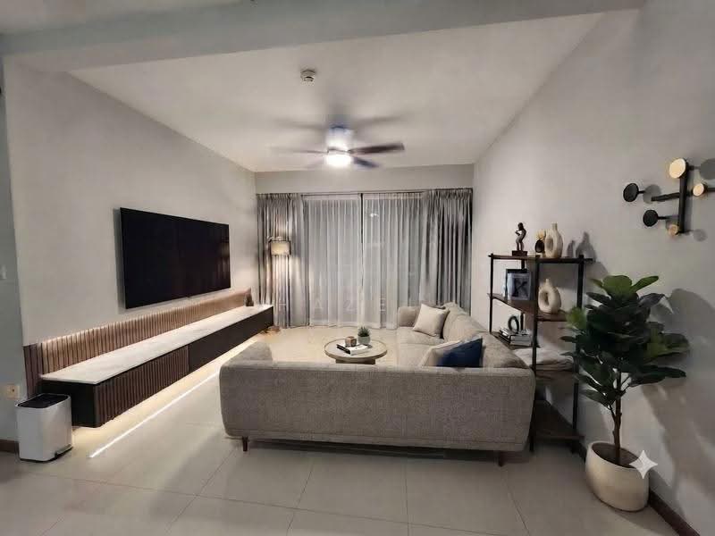 420A Northshore Drive, 420A Northshore Drive, Hougang / Punggol / Sengkang, 3 Bedrooms, 1,238 sqft, HDB Flat For Sale, by Hazel Goh, 500260279 - Living Room - PropertyGuru.com.sg