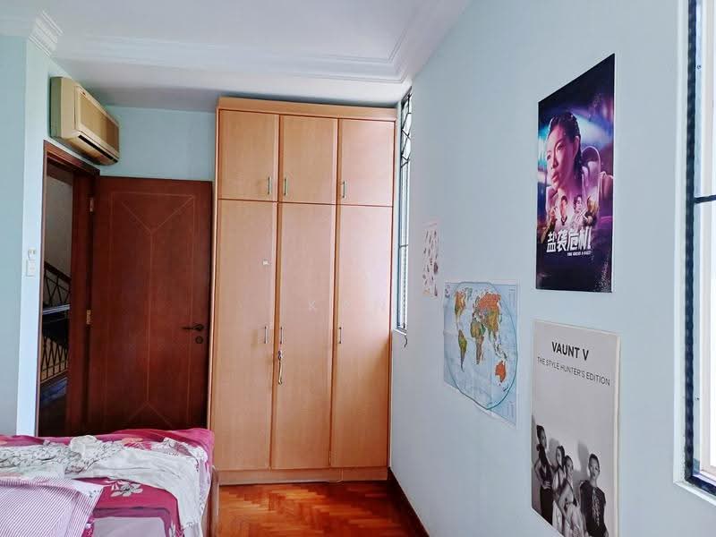 Parry Green, Limbok Terrace, Hougang / Punggol / Sengkang, 6 Bedrooms, 4,035 sqft, Corner Terrace For Sale, by Kan Li Ling, 500260299 - Bedroom - PropertyGuru.com.sg