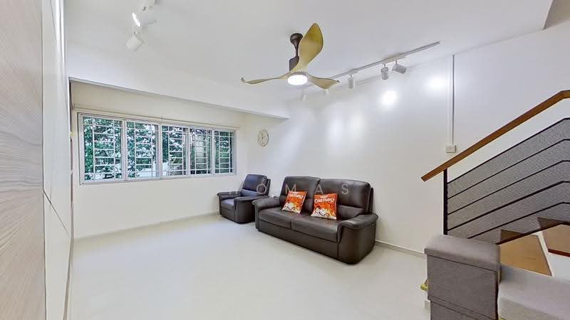853 Hougang Central, 853 Hougang Central, Hougang / Punggol / Sengkang, 3 Bedrooms, 1,538 sqft, HDB Flat For Sale, by Thomas Ong, 500260302 - Living Room - PropertyGuru.com.sg