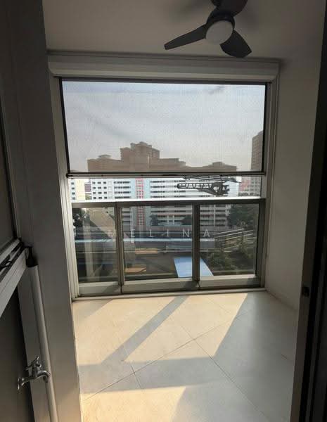 Commonwealth Towers, 230 Commonwealth Avenue, Alexandra / Commonwealth, 1 Bedroom, 441 sqft, Condominium For Sale, by Melina Yap, 500260311 - Balcony - PropertyGuru.com.sg