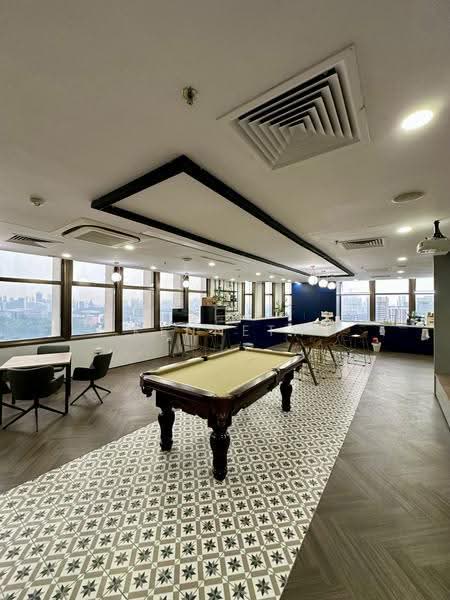 Peninsula Plaza, 111 North Bridge Road, City Hall / Clarke Quay, 3,972 sqft, Office For Rent, by Kenneth Loh, 500260315 - Interior - CommercialGuru.com.sg