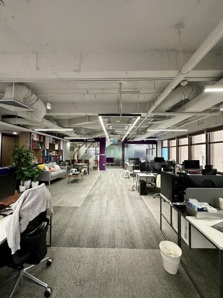 Peninsula Plaza, 111 North Bridge Road, City Hall / Clarke Quay, 3,972 sqft, Office For Rent, by Kenneth Loh, 500260315 - Interior - CommercialGuru.com.sg