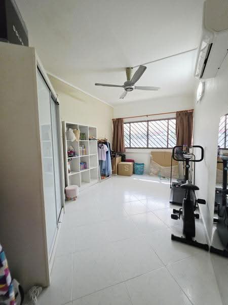 203 Bukit Batok Street 21, 203 Bukit Batok Street 21, Dairy Farm / Bukit Panjang / Choa Chu Kang, 3 Bedrooms, 1,119 sqft, HDB Flat For Sale, by Mus Taqim, 500260323 - Bedroom - PropertyGuru.com.sg