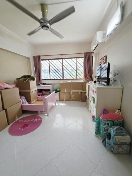 203 Bukit Batok Street 21, 203 Bukit Batok Street 21, Dairy Farm / Bukit Panjang / Choa Chu Kang, 3 Bedrooms, 1,119 sqft, HDB Flat For Sale, by Mus Taqim, 500260323 - Bedroom - PropertyGuru.com.sg