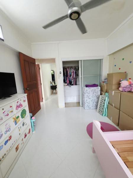 203 Bukit Batok Street 21, 203 Bukit Batok Street 21, Dairy Farm / Bukit Panjang / Choa Chu Kang, 3 Bedrooms, 1,119 sqft, HDB Flat For Sale, by Mus Taqim, 500260323 - Bedroom - PropertyGuru.com.sg