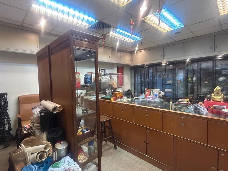 Furama City Centre, 60 Eu Tong Sen Street, Boat Quay / Raffles Place / Marina, 409 sqft, Other Retail For Rent, by Juliana Wong, 500260343 - Interior - CommercialGuru.com.sg