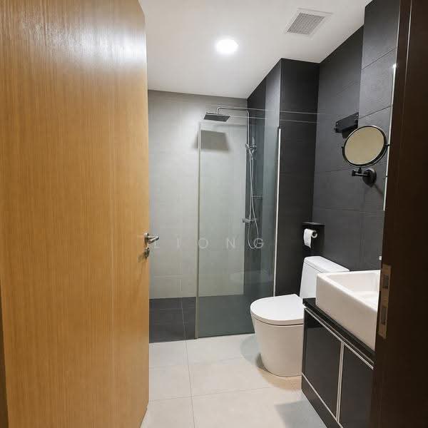 Suites@Braddell, 56 Braddell Road, Macpherson / Potong Pasir, 1 Bedroom, 398 sqft, Apartment For Sale, by Liong Chee Pang, 500260352 - Bathroom - PropertyGuru.com.sg