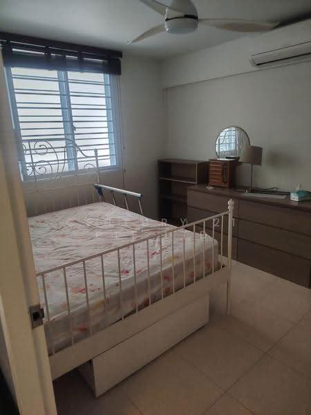 87 Commonwealth Close, 87 Commonwealth Close, Alexandra / Commonwealth, 2 Bedrooms, 624 sqft, HDB Flat For Rent, by RON SEOW, 500260355 - Bedroom - PropertyGuru.com.sg