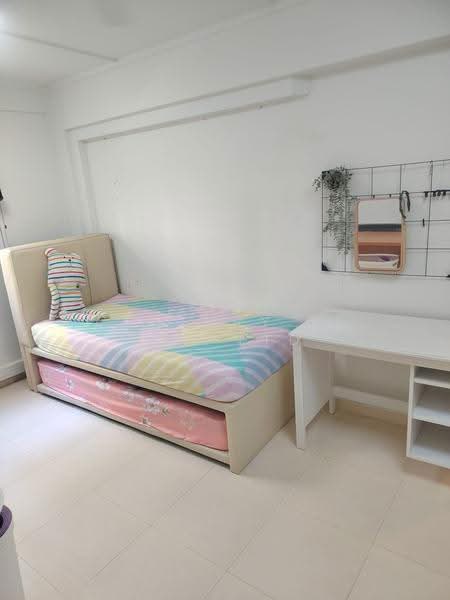 87 Commonwealth Close, 87 Commonwealth Close, Alexandra / Commonwealth, 2 Bedrooms, 624 sqft, HDB Flat For Rent, by RON SEOW, 500260355 - Bedroom - PropertyGuru.com.sg