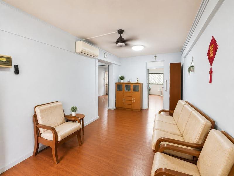 101 Jurong East Street 13, 101 Jurong East Street 13, Boon Lay / Jurong / Tuas, 2 Bedrooms, 732 sqft, HDB Flat For Sale, by Faris Hakim, 500260365 - Living Room - PropertyGuru.com.sg