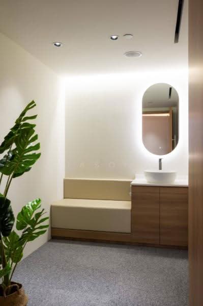 Medical, Near Somerset MRT, Bare or Fitted, Suitable for Dental, GP, Aesthetic, Physio, Medical, Orchard / River Valley, 1,912 sqft, Medical For Rent, by Jason Chong, 500260392 - Bathroom - CommercialGuru.com.sg
