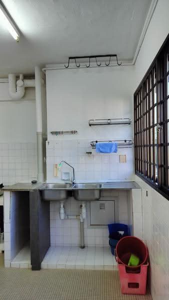 611 Ang Mo Kio Avenue 5, 611 Ang Mo Kio Avenue 5, Ang Mo Kio / Bishan / Thomson, 2 Bedrooms, 871 sqft, HDB Flat For Rent, by Michael Ong, 500260399 - PropertyGuru.com.sg