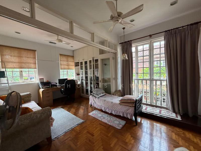 Sembawang Hills Drive, Ang Mo Kio / Bishan / Thomson, 6 Bedrooms, 4,600 sqft, Corner Terrace For Sale, by Nicholas Kwok, 500260405 - Bedroom - PropertyGuru.com.sg