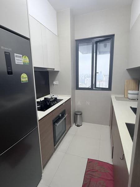 Stirling Residences, 21 Stirling Road, Alexandra / Commonwealth, 3 Bedrooms, 893 sqft, Condominium For Rent, by Vivian Sun, 500260407 - Kitchen - PropertyGuru.com.sg
