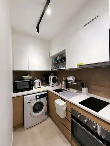 Treasure at Tampines, 49 Tampines Lane, Pasir Ris / Tampines, 2 Bedrooms, 678 sqft, Condominium For Sale, by Amanda Davina Ang, 500260417 - Kitchen - PropertyGuru.com.sg