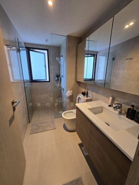 Treasure at Tampines, 57 Tampines Lane, Pasir Ris / Tampines, 3 Bedrooms, 840 sqft, Condominium For Sale, by PRISCILLA, 500260421 - Bathroom - PropertyGuru.com.sg